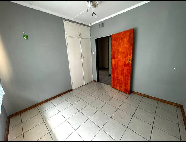 3 BEDROOM HOUSE TO LET IN VANDERBIJLPARK SE 10